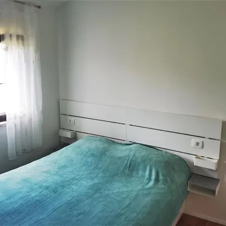 Apartment Gemuetliches Kleines Haus Mit Klimaanlage, Wifi Und Entspannender Terrasse
